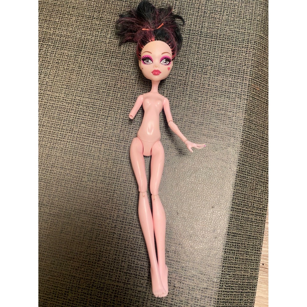 Monster High Draculaura Doll 2008 Gen 1 Mattel Pink Vampire for Parts Custom DIY - Picture 6 of 10
